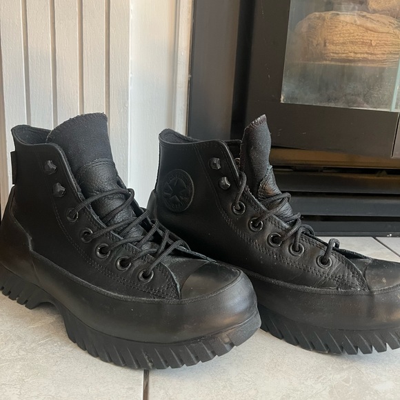 Converse boots - Picture 1 of 4